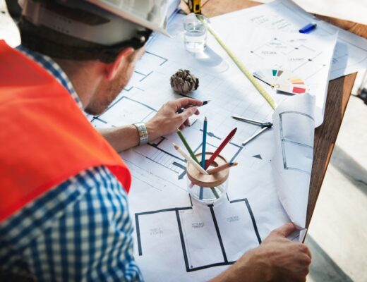 When choosing a construction contractor, you want to make sure they are reliable. Here are 5 essential questions to ask before hiring a construction company.