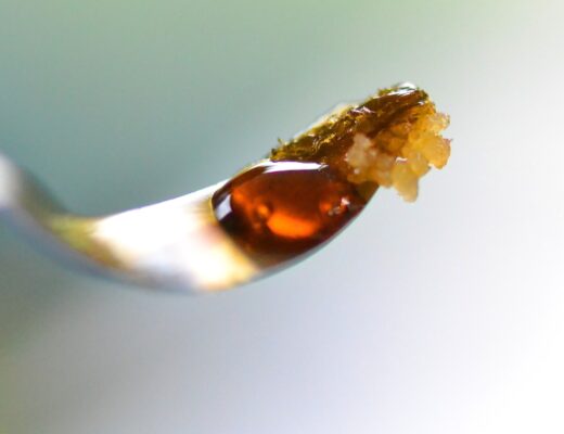 Are you asking yourself the questions: What is THC concentrate exactly and why should I try it? Keep reading and learn more here.